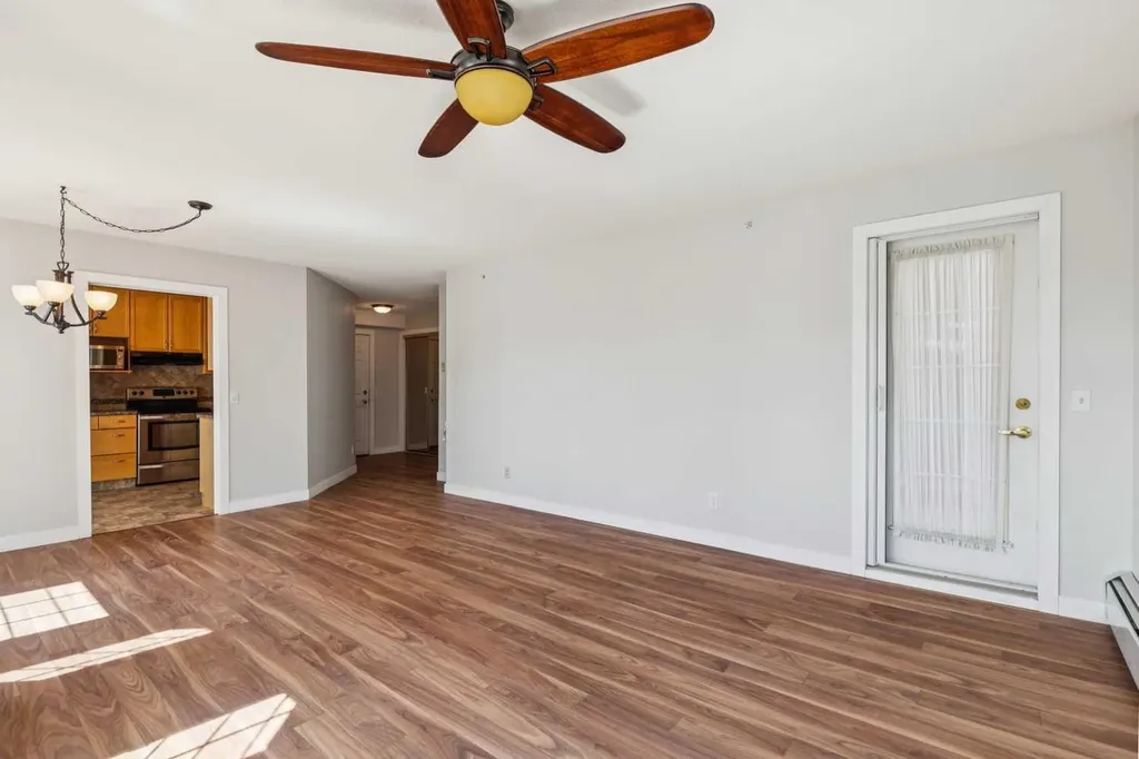 1213 Sienna Park Green SW Calgary AB T3H 3N7