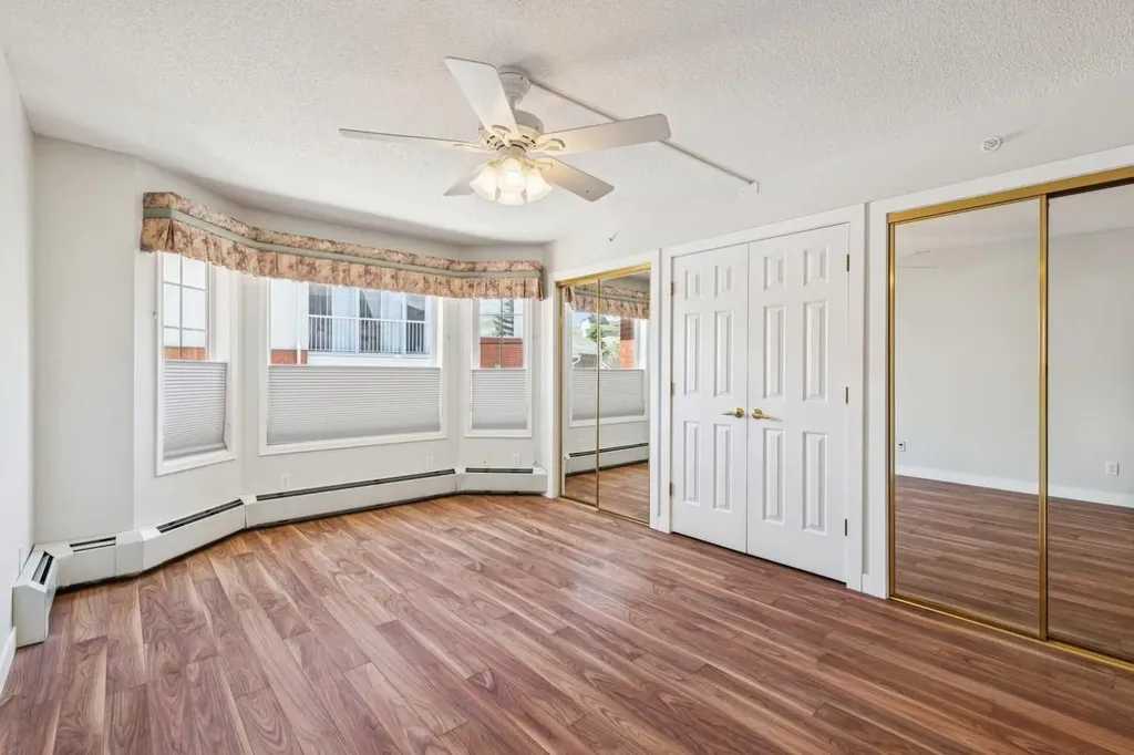 1213 Sienna Park Green SW Calgary AB T3H 3N7