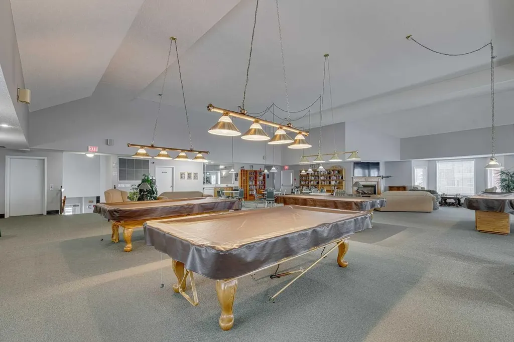 1213 Sienna Park Green SW Calgary AB T3H 3N7