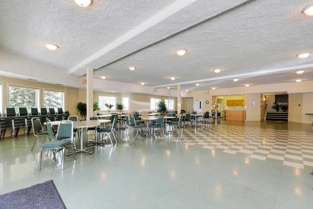 1213 Sienna Park Green SW Calgary AB T3H 3N7