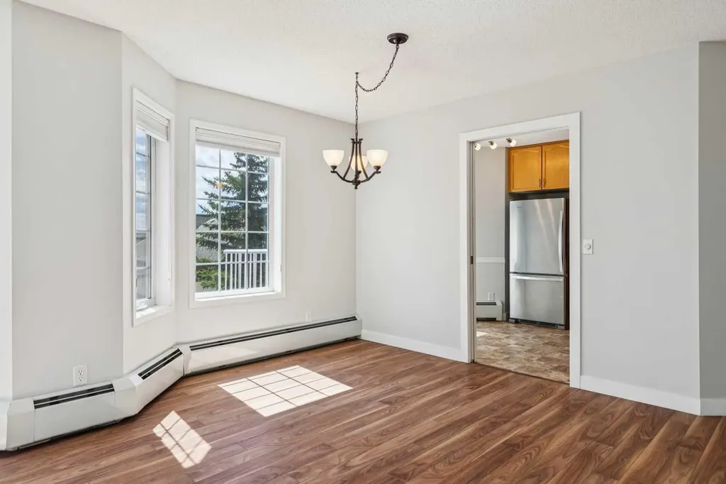 1213 Sienna Park Green SW Calgary AB T3H 3N7