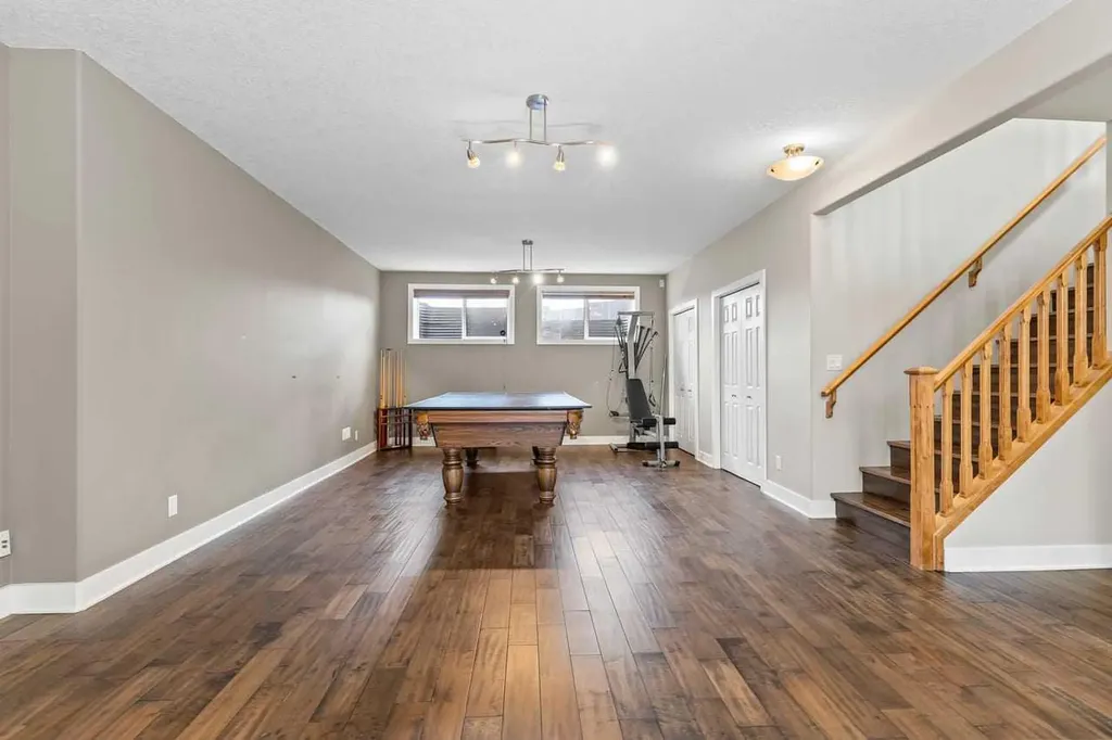 25 Panamount Green NW Calgary AB T3K 5R6