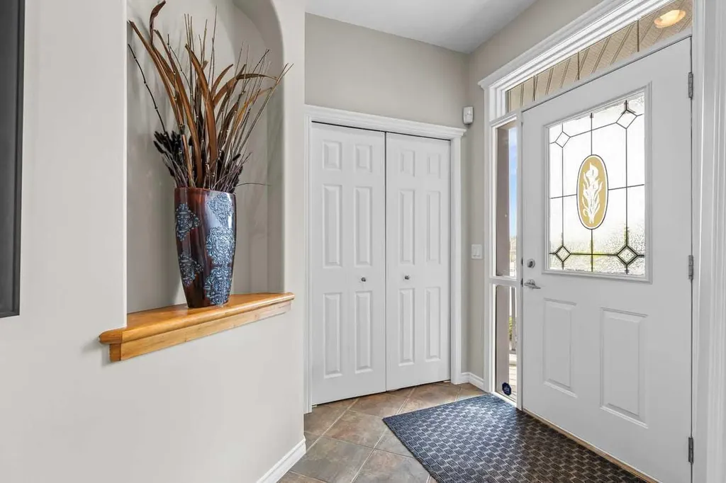 25 Panamount Green NW Calgary AB T3K 5R6
