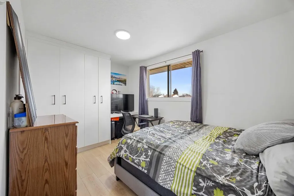 123 Radley Place SE Calgary AB t2a5x5