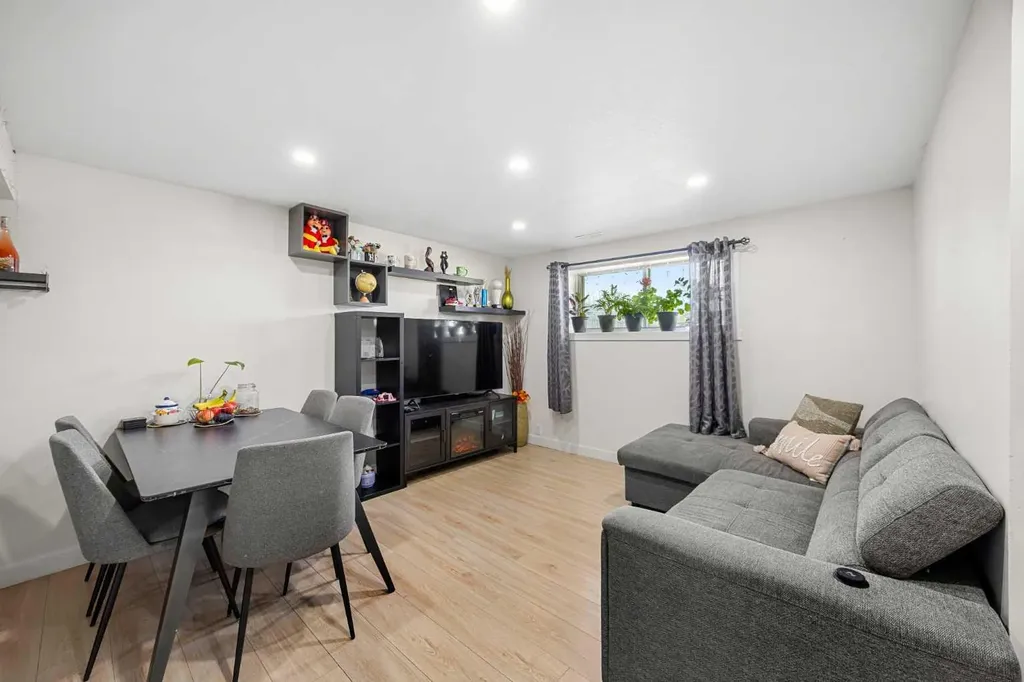 123 Radley Place SE Calgary AB t2a5x5
