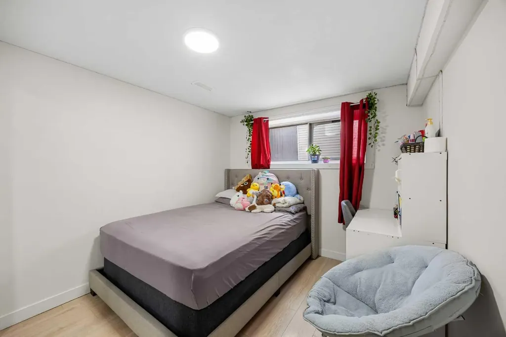123 Radley Place SE Calgary AB t2a5x5