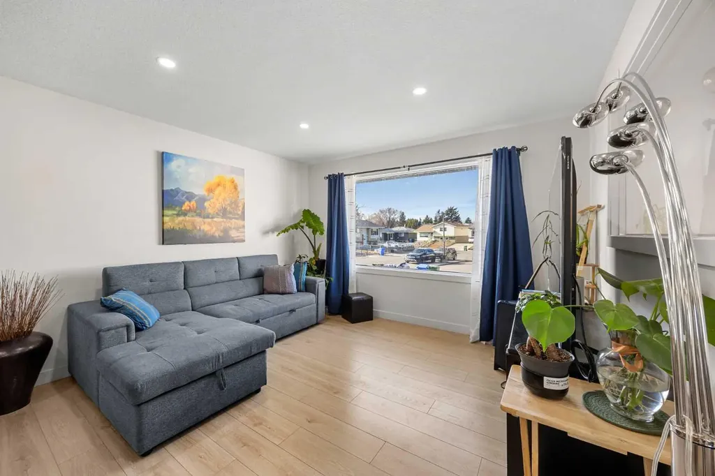 123 Radley Place SE Calgary AB t2a5x5