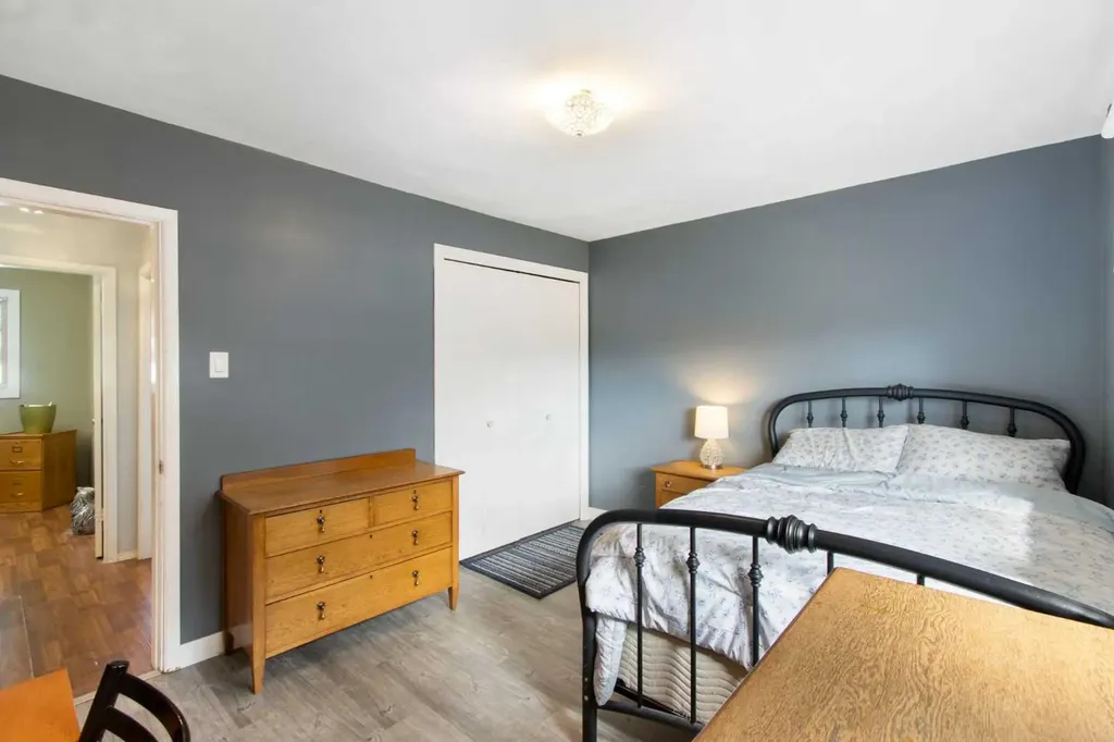 1622 Strathcona Street Crossfield AB T0M 0S0
