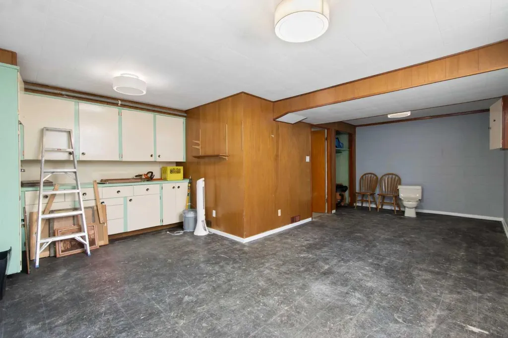 1622 Strathcona Street Crossfield AB T0M 0S0