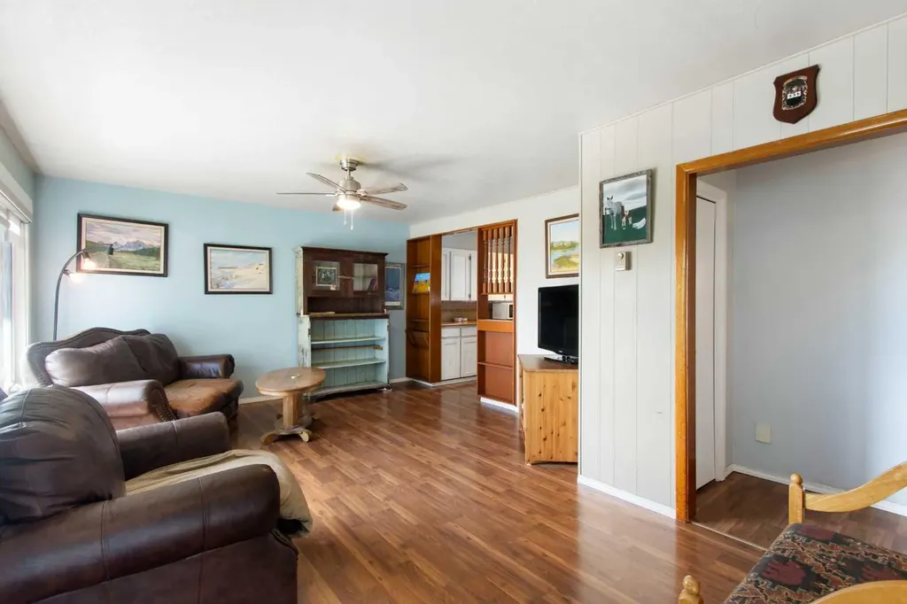 1622 Strathcona Street Crossfield AB T0M 0S0