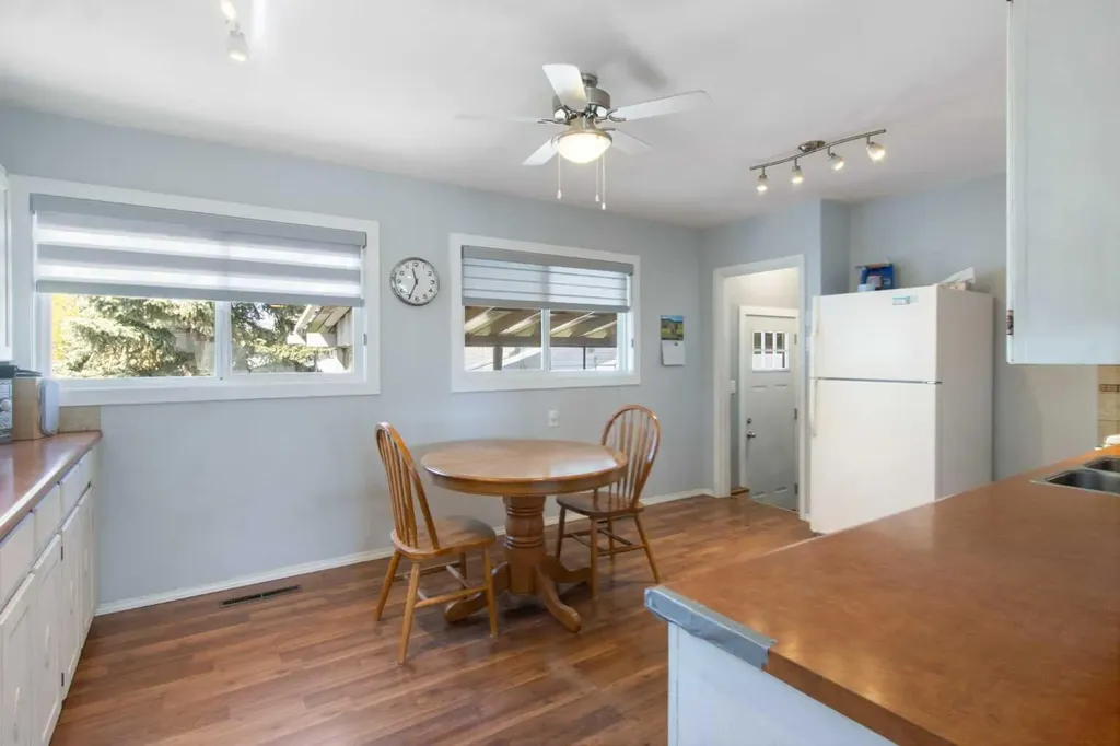 1622 Strathcona Street Crossfield AB T0M 0S0