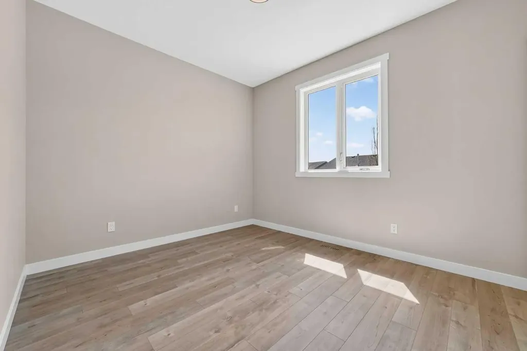 74 Riverpark Boulevard W Lethbridge AB T1K 5X4