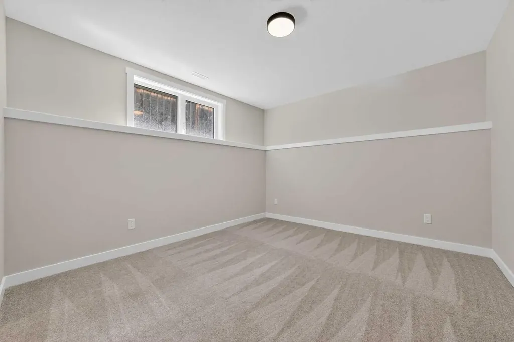 74 Riverpark Boulevard W Lethbridge AB T1K 5X4