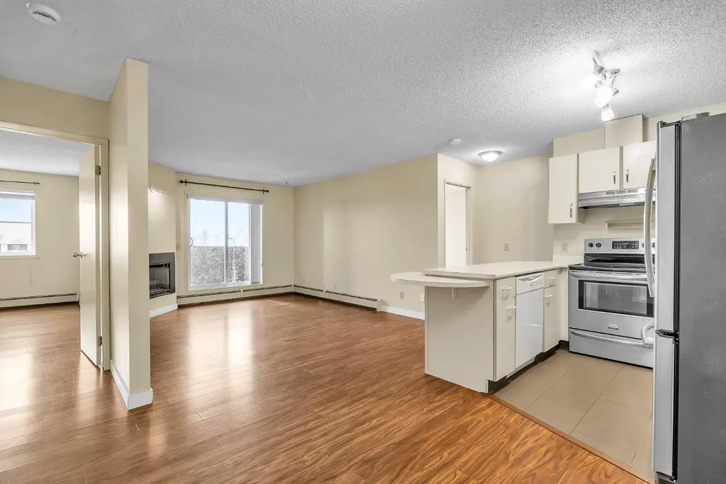1332 Edenwold Heights NW Calgary AB T3A 3T5