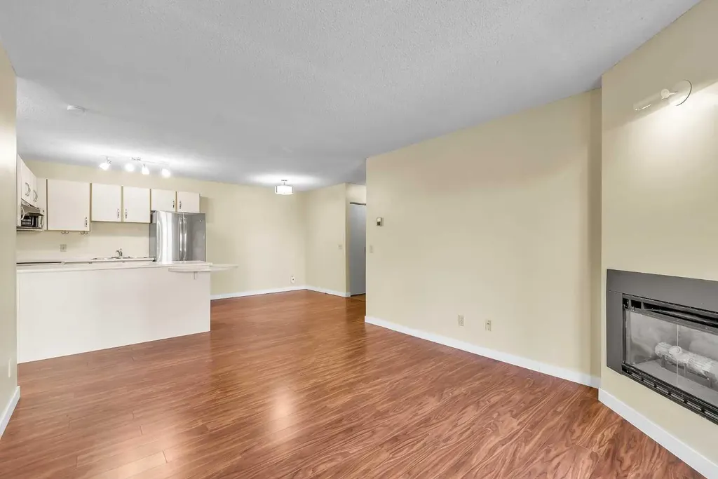 1332 Edenwold Heights NW Calgary AB T3A 3T5