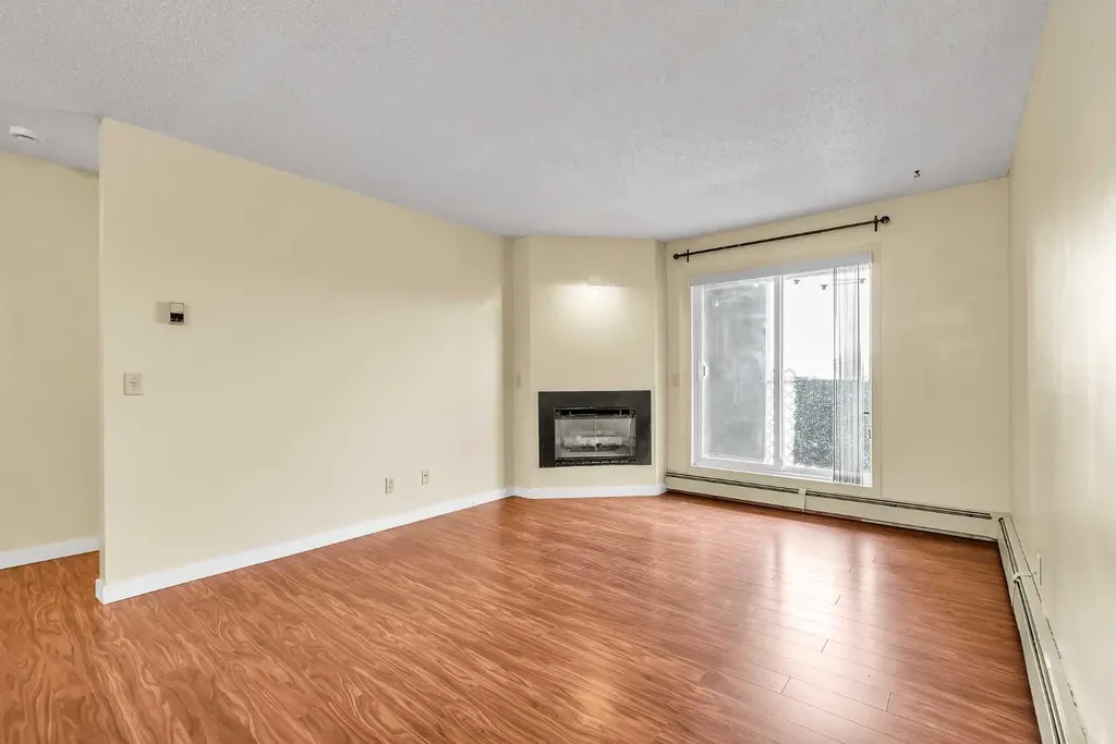 1332 Edenwold Heights NW Calgary AB T3A 3T5