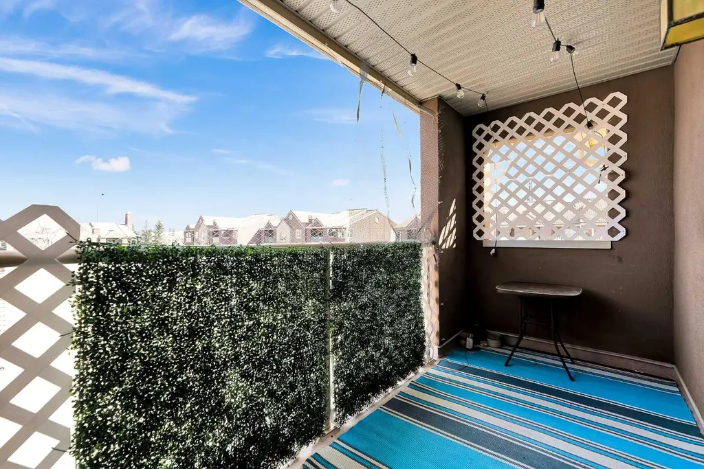 1332 Edenwold Heights NW Calgary AB T3A 3T5