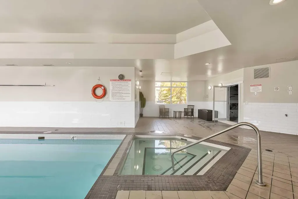 1332 Edenwold Heights NW Calgary AB T3A 3T5