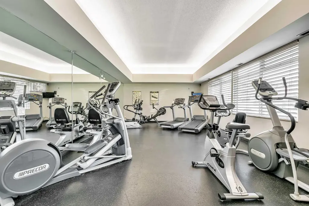 1332 Edenwold Heights NW Calgary AB T3A 3T5