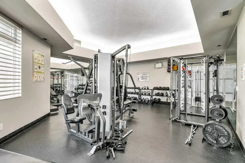 1332 Edenwold Heights NW Calgary AB T3A 3T5