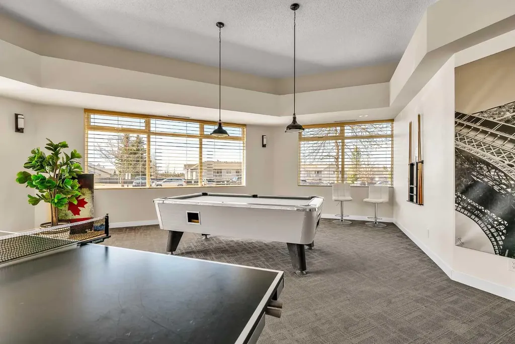 1332 Edenwold Heights NW Calgary AB T3A 3T5