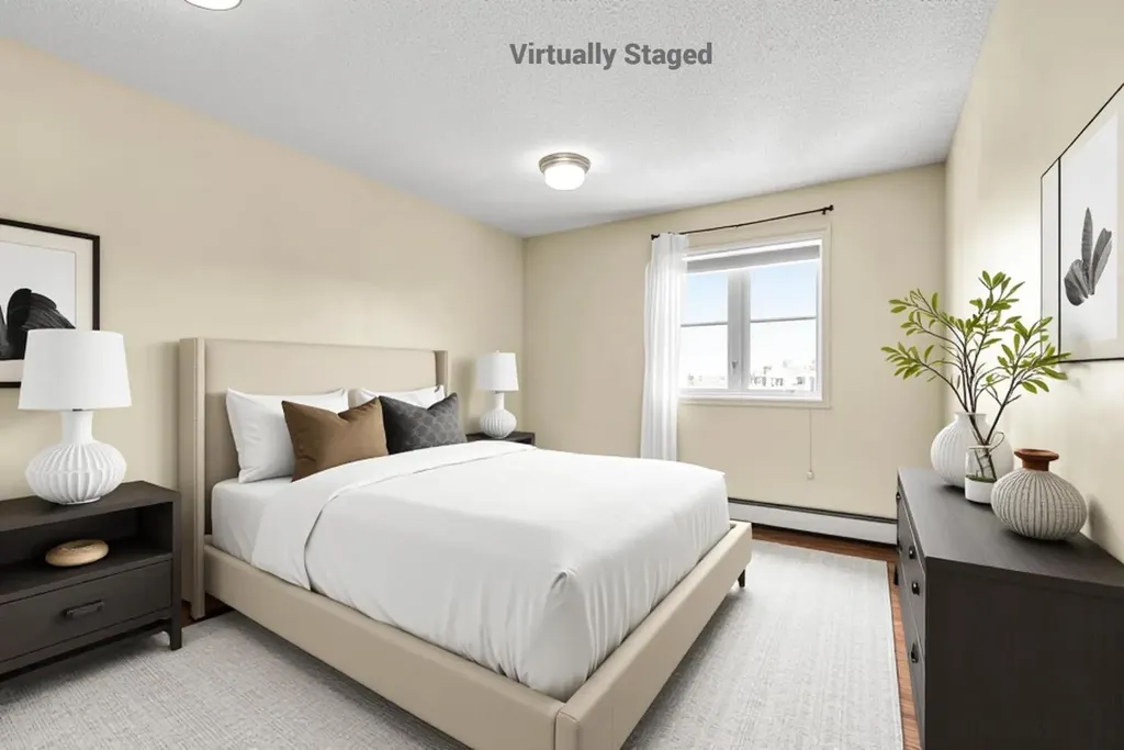 1332 Edenwold Heights NW Calgary AB T3A 3T5