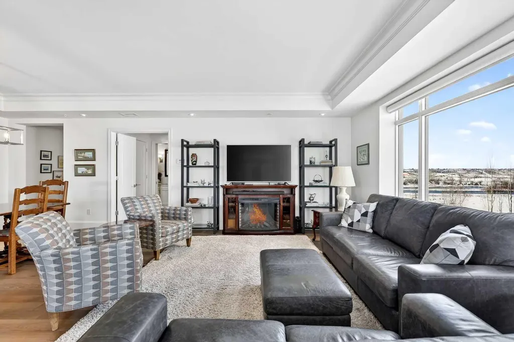 211 Quarry Way SE Calgary AB T2C 5M6