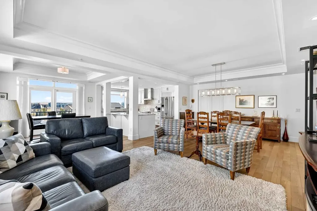211 Quarry Way SE Calgary AB T2C 5M6