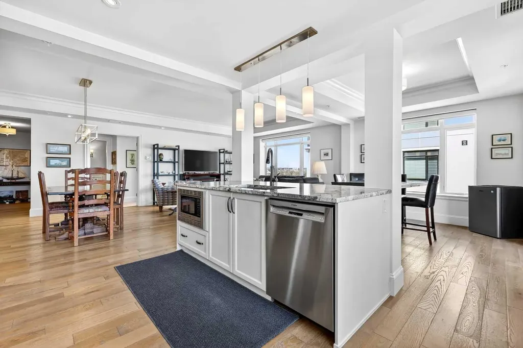 211 Quarry Way SE Calgary AB T2C 5M6