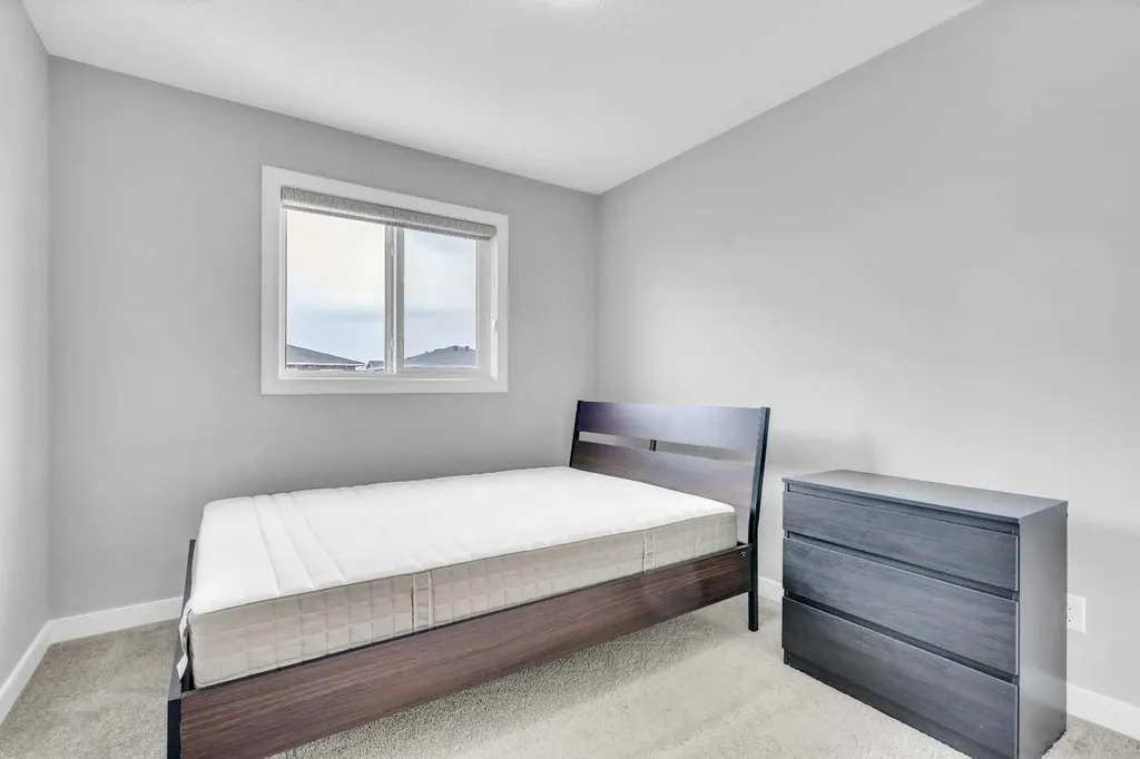 52 Red Embers Manor NE Calgary AB T3N 1K6