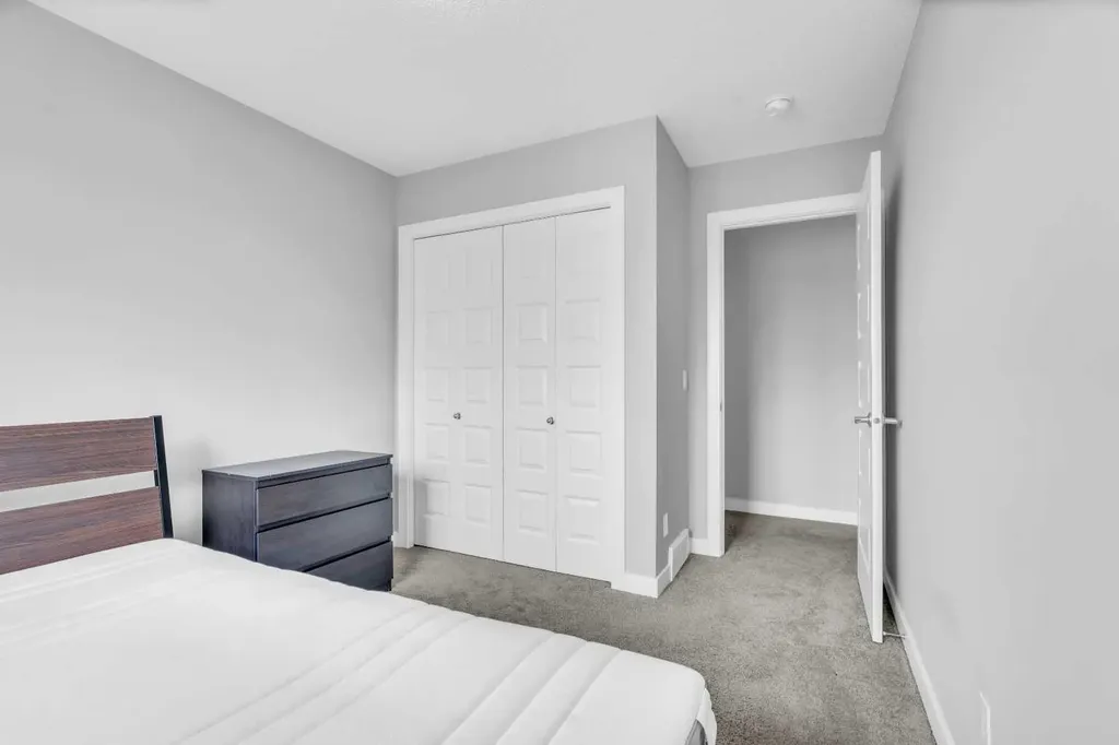 52 Red Embers Manor NE Calgary AB T3N 1K6