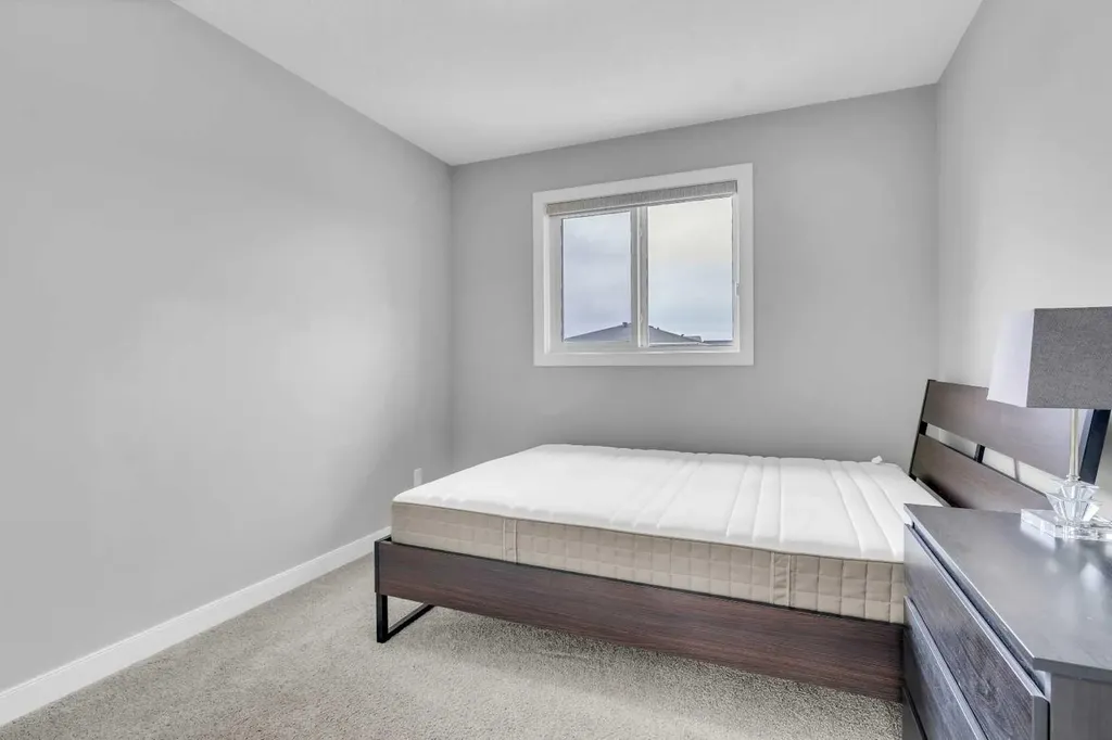 52 Red Embers Manor NE Calgary AB T3N 1K6