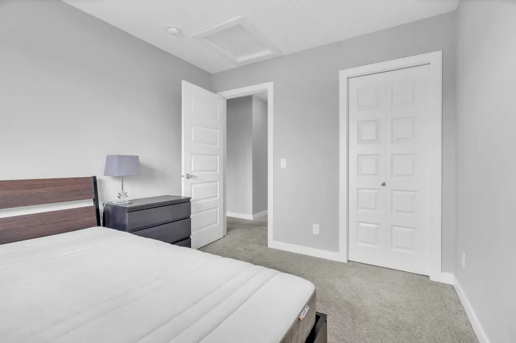 52 Red Embers Manor NE Calgary AB T3N 1K6