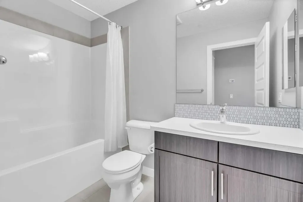 52 Red Embers Manor NE Calgary AB T3N 1K6