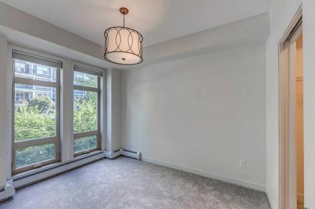 323 20 Avenue SW Calgary AB T2S 2G5