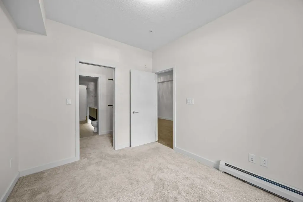 323 20 Avenue SW Calgary AB T2S 2G5