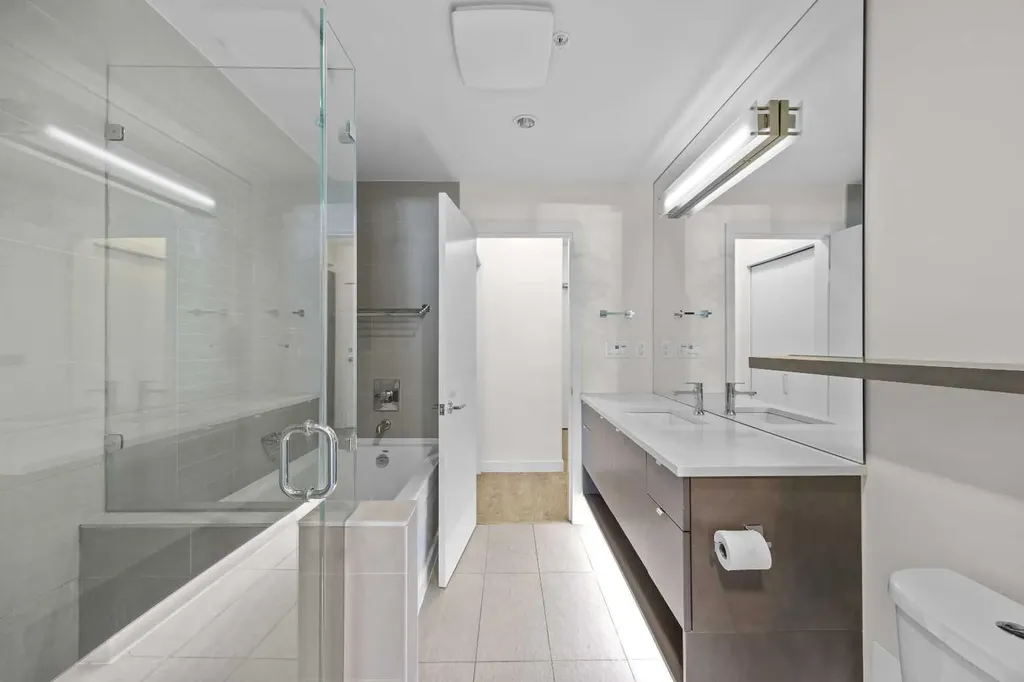 323 20 Avenue SW Calgary AB T2S 2G5