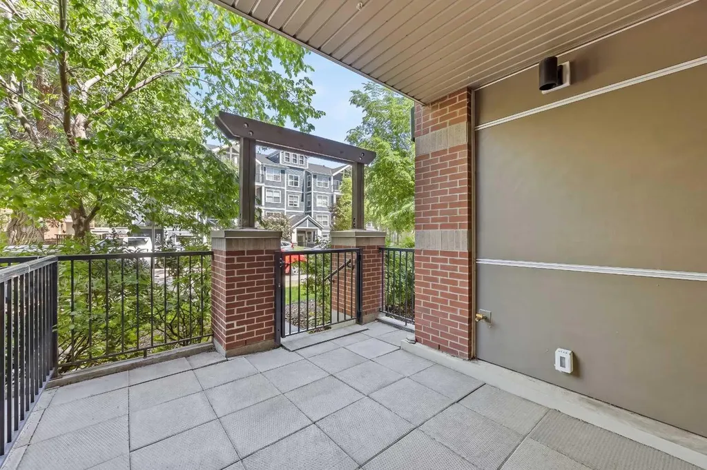 323 20 Avenue SW Calgary AB T2S 2G5