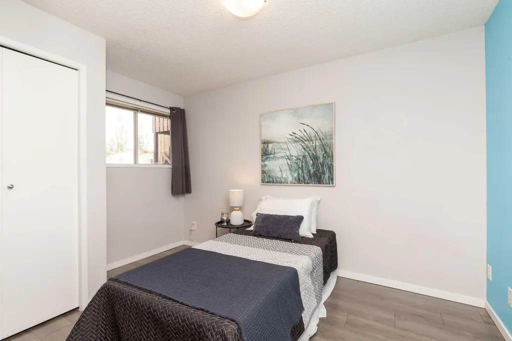 625 Columbia Boulevard W Lethbridge AB T1K 5K3