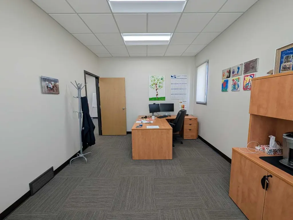 1811 Broadway Avenue E Redcliff AB T0J 2P0