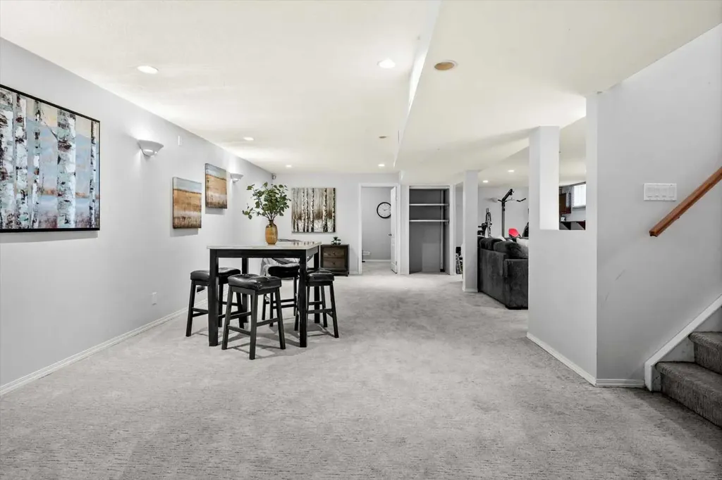 784 Acadia Drive SE Calgary AB T2J 0C5