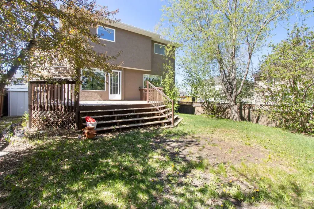 40 Mt Assiniboine Circle SE Calgary AB T2Z 2N8