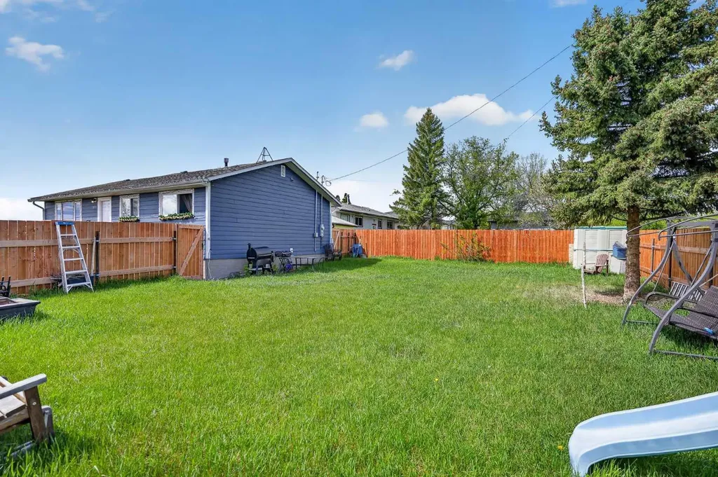1222 John Avenue Pincher Creek AB T0K 1W0