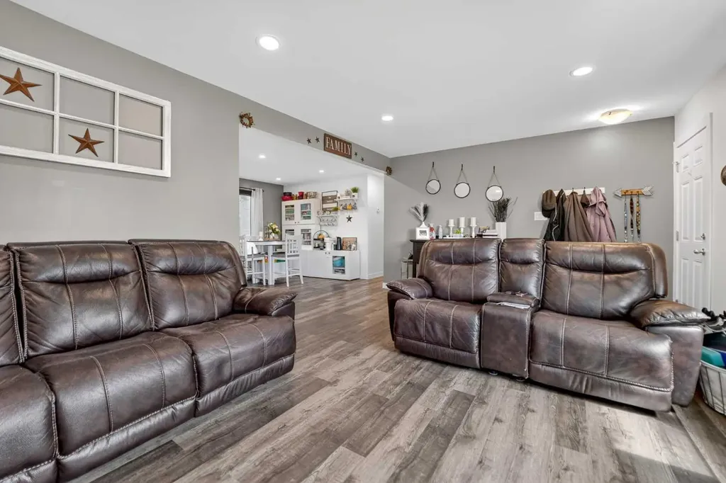 1222 John Avenue Pincher Creek AB T0K 1W0
