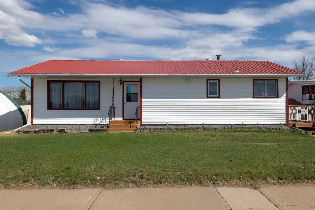 5507 50th Street Viking AB T0B 4N0