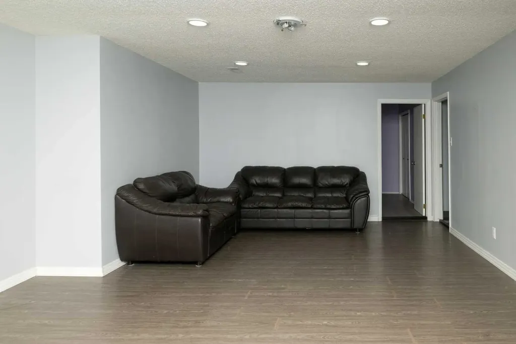 5507 50th Street Viking AB T0B 4N0