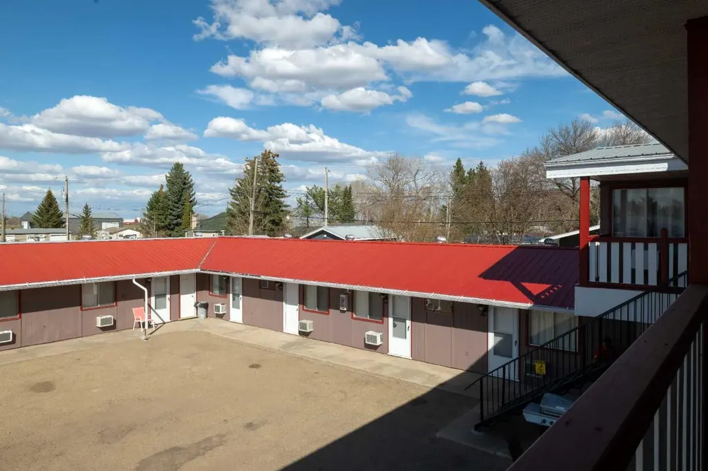 5507 50th Street Viking AB T0B 4N0
