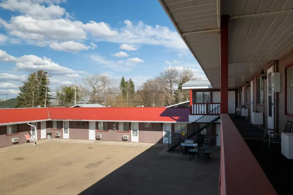 5507 50th Street Viking AB T0B 4N0