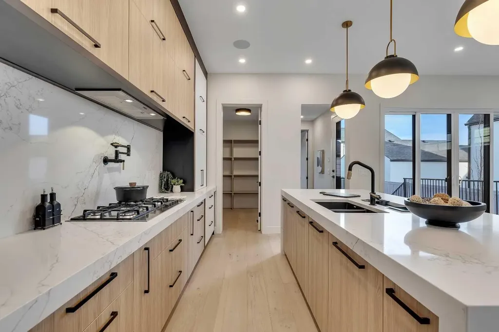 342 Normandy Drive SW Calgary AB T3E 8G8