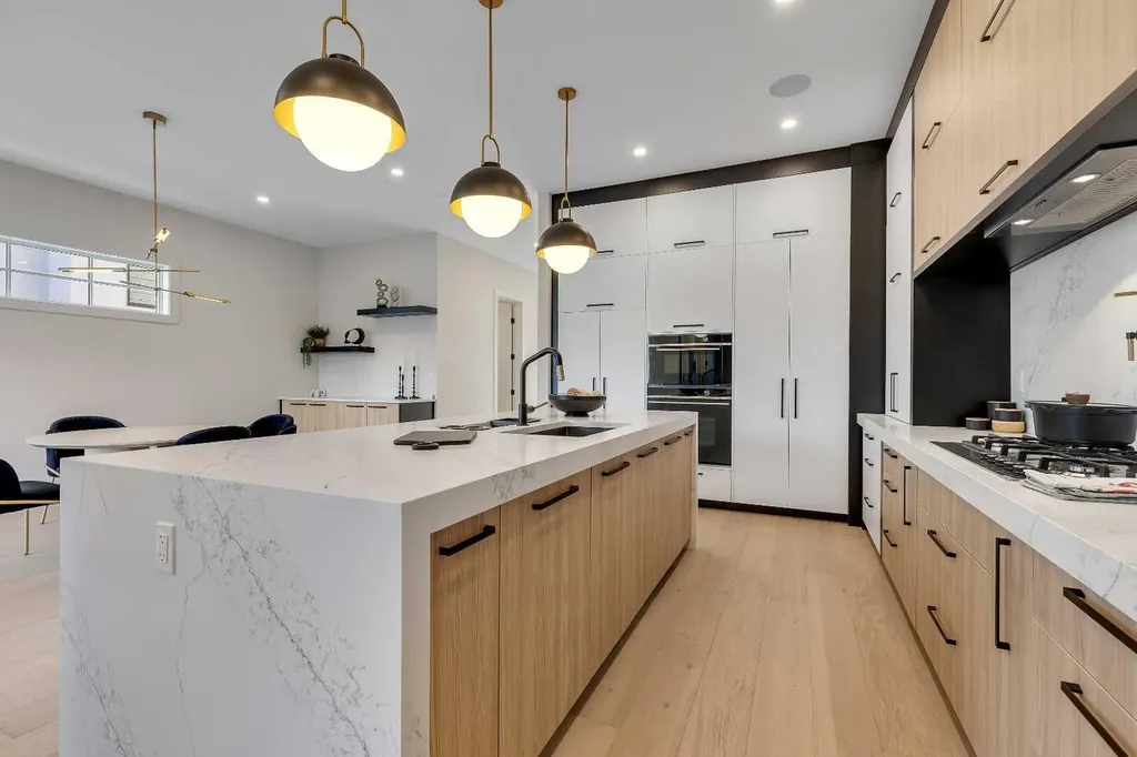 342 Normandy Drive SW Calgary AB T3E 8G8